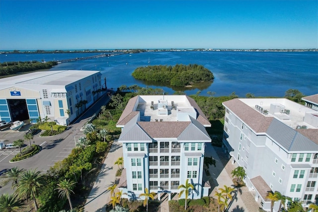 bird's eye view with a water view