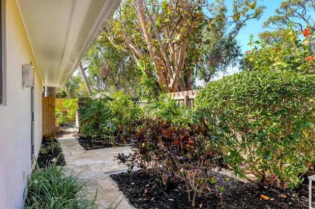 1610 S Lake Shore Dr, Sarasota, FL 34231 - view of yard with a patio area and a fenced backyard