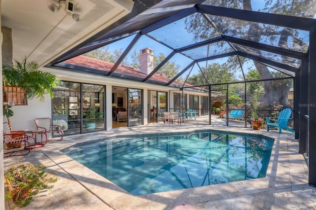 1610 S Lake Shore Dr, Sarasota, FL 34231 - pool with glass enclosure and a patio