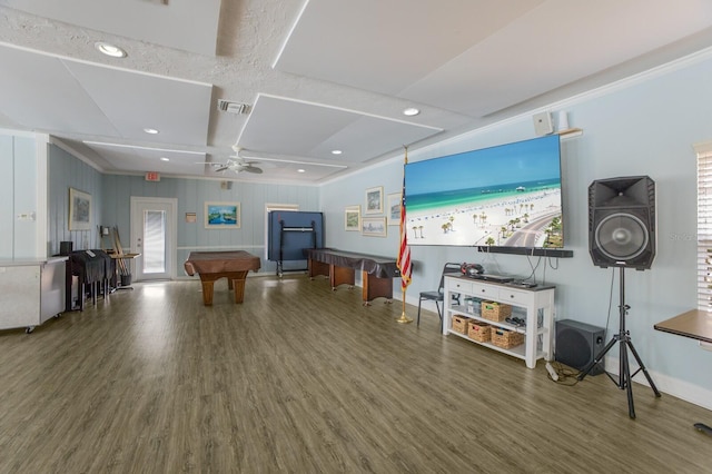 playroom with ceiling fan, visible vents, billiards, and wood finished floors