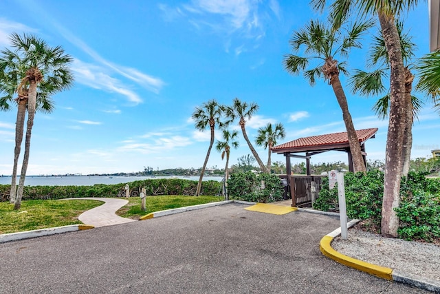 view of property's community featuring a water view