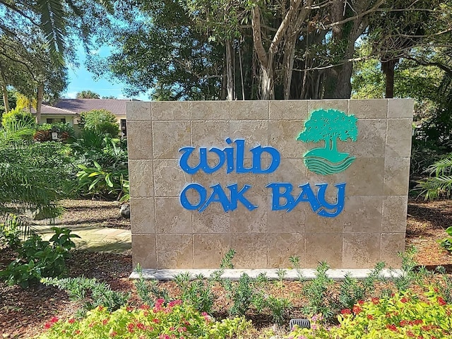 view of community / neighborhood sign