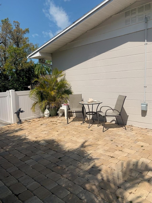 3013 Yarmouth Dr W, Bradenton, FL 34205 - view of patio