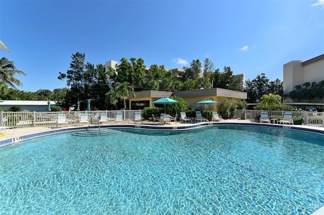 8779 Midnight Pass Rd Unit 406H, Sarasota, FL 34242 - view of community pool
