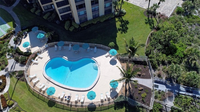 8779 Midnight Pass Rd Unit 406H, Sarasota, FL 34242 - bird's eye view of a pool