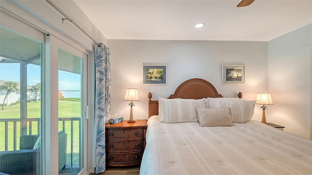 bedroom featuring a ceiling fan