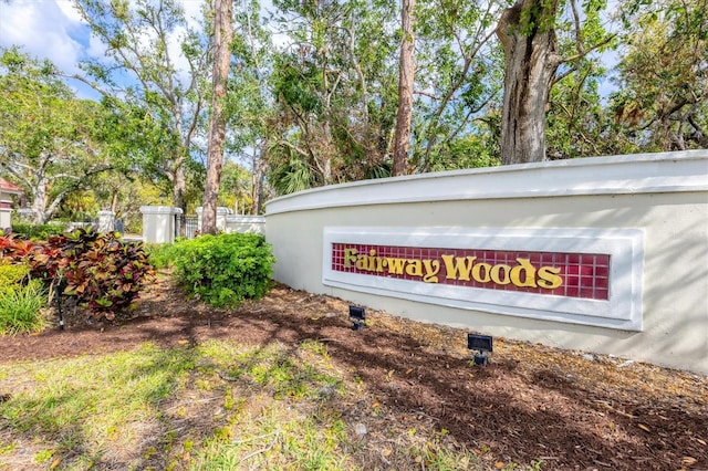 view of community / neighborhood sign