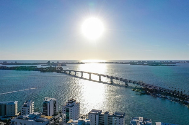 water view featuring a city view