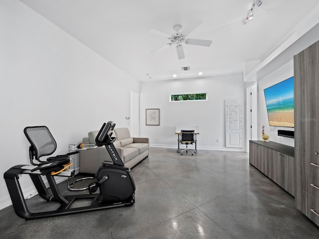 workout room with visible vents, baseboards, ceiling fan, and recessed lighting