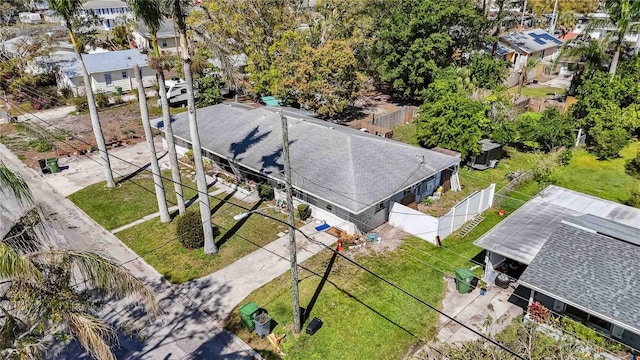 birds eye view of property featuring a residential view