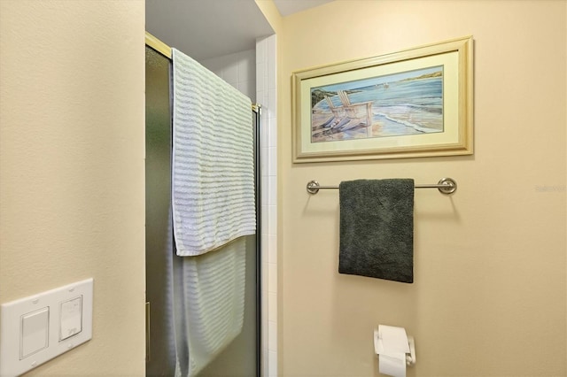 5614 Garden Lakes Dr, Bradenton, FL 34203 - bathroom with a shower stall