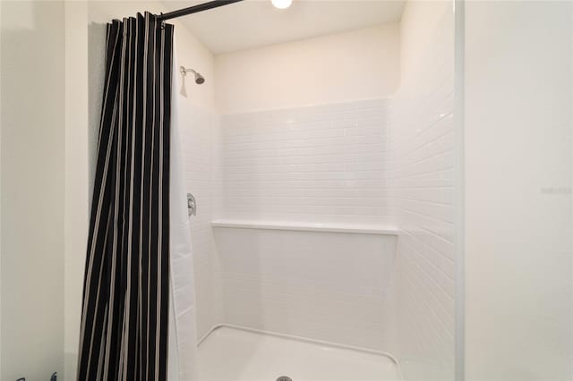 6677 SW 81st Loop, Ocala, FL 34476 - bathroom featuring a stall shower