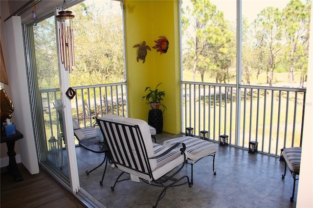 view of sunroom / solarium