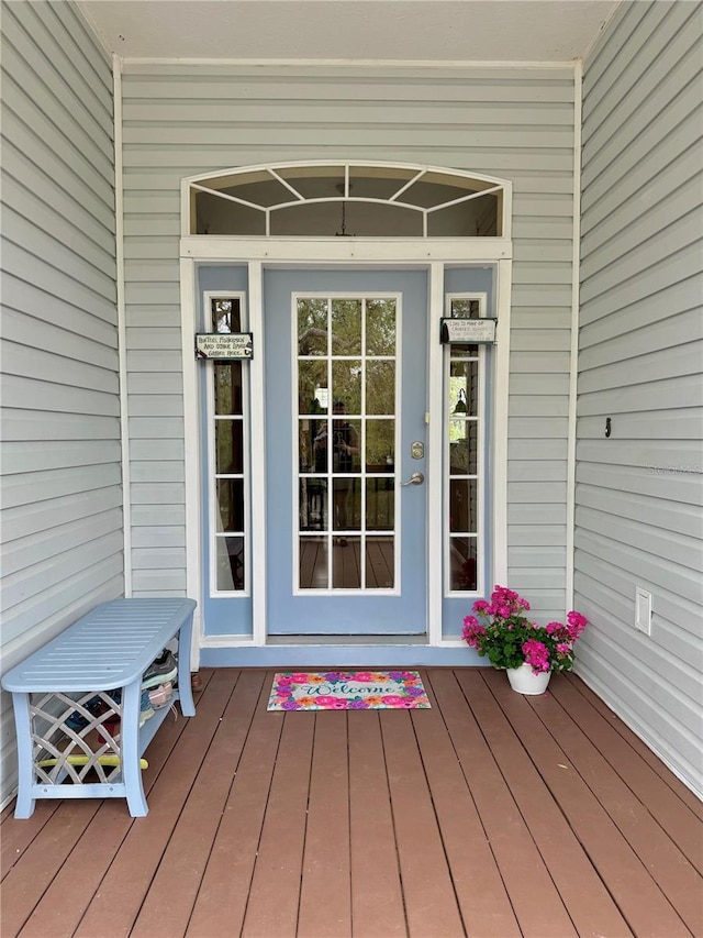 view of property entrance