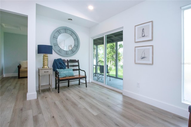 800 Everest Rd, Venice, FL 34293 - living area with light wood-type flooring, recessed lighting, and baseboards