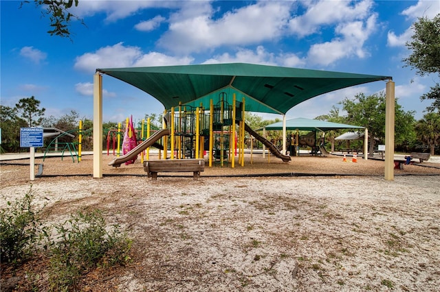 800 Everest Rd, Venice, FL 34293 - view of community play area
