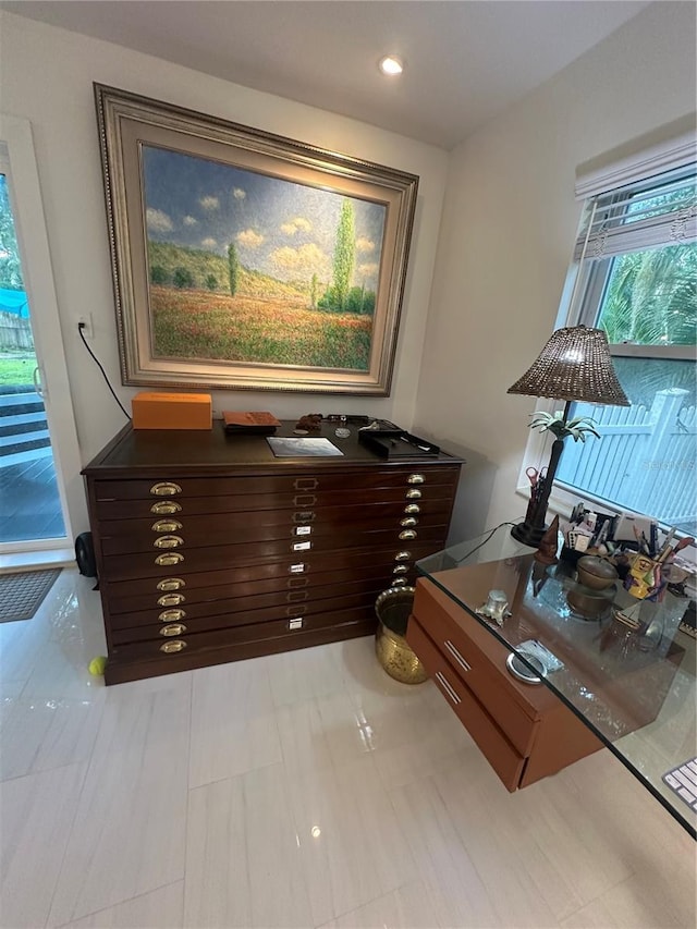 728 41st St, Sarasota, FL 34234 - detailed view of recessed lighting