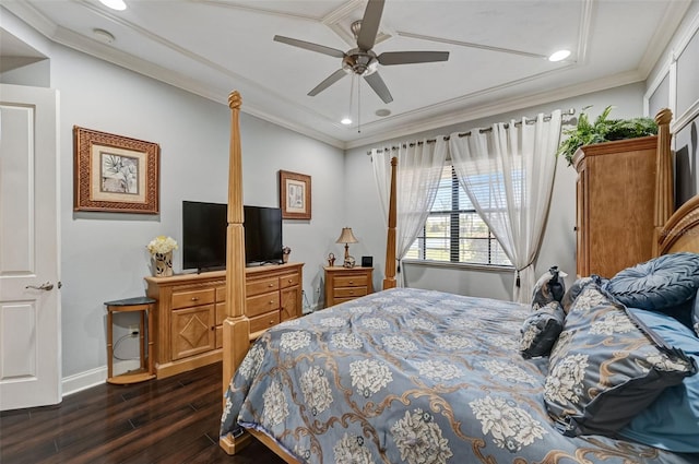 bedroom with baseboards, ornamental molding, recessed lighting, dark wood-style floors, and a ceiling fan