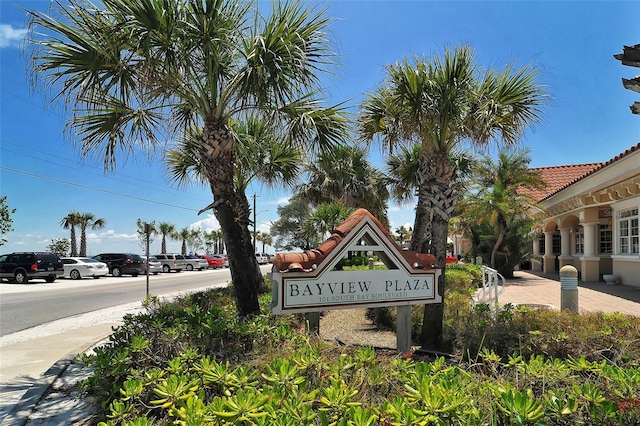 view of community / neighborhood sign