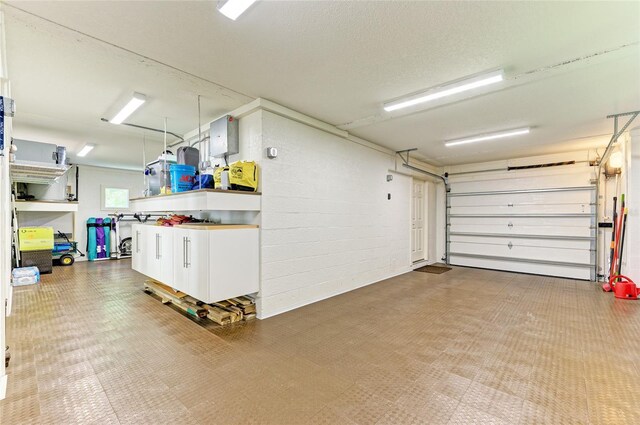 516 Kumquat Dr, Anna Maria, FL 34216 - view of garage