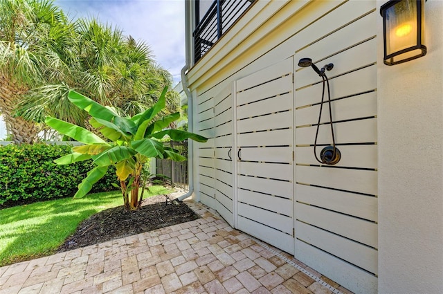 516 Kumquat Dr, Anna Maria, FL 34216 - view of patio / terrace