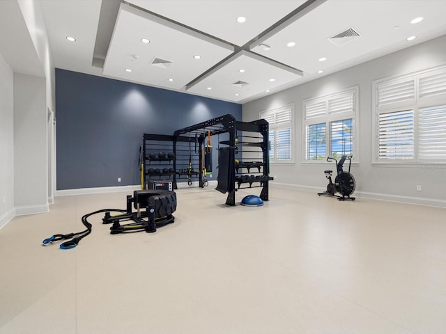 workout area with visible vents, recessed lighting, and baseboards