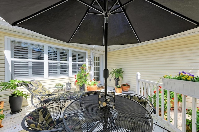 view of patio / terrace with outdoor dining space