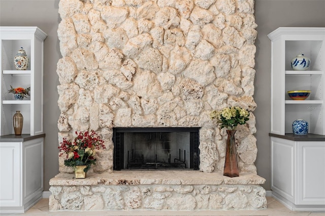 7300 Wax Myrtle Way, Sarasota, FL 34241 - detailed view of a fireplace with raised hearth