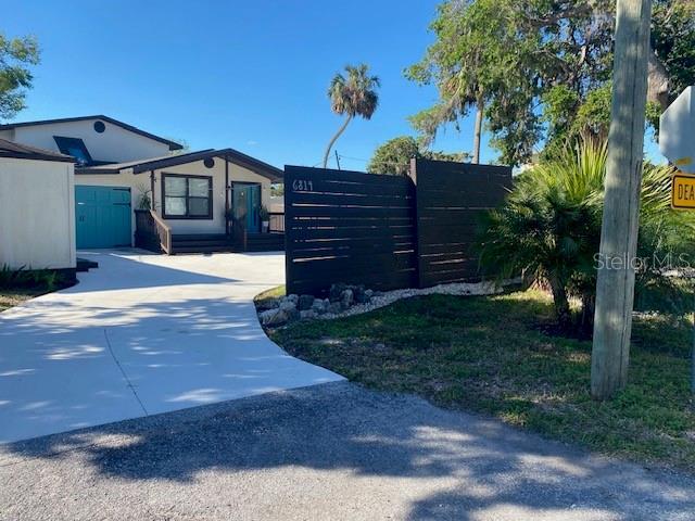 exterior space with driveway