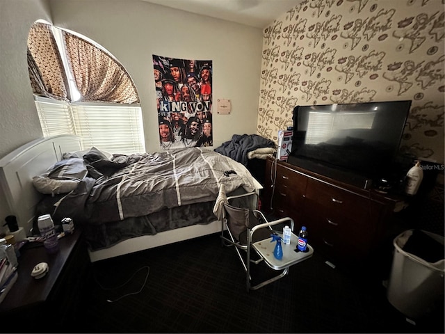 bedroom featuring carpet floors