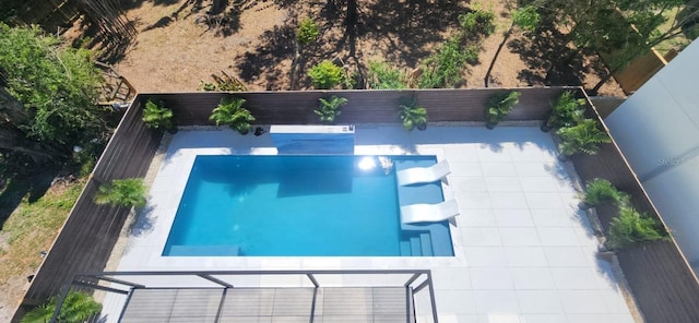 view of swimming pool