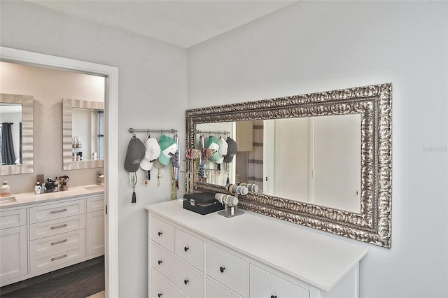 bathroom with vanity