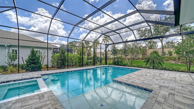 8348 Catamaran Cir, Lakewood Ranch, FL 34202 - view of pool with a pool with connected hot tub, a patio, and a lanai
