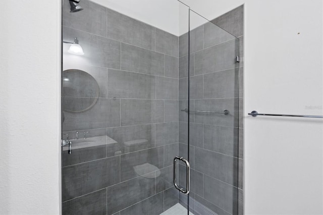 4629 Antrim Dr, Sarasota, FL 34240 - full bathroom featuring a shower stall