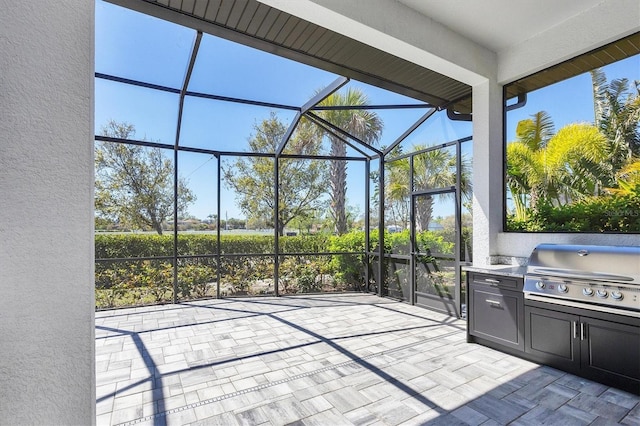 4629 Antrim Dr, Sarasota, FL 34240 - view of patio with glass enclosure and area for grilling