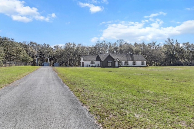 view of front facade with a front lawn