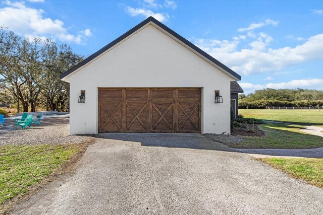 view of detached garage