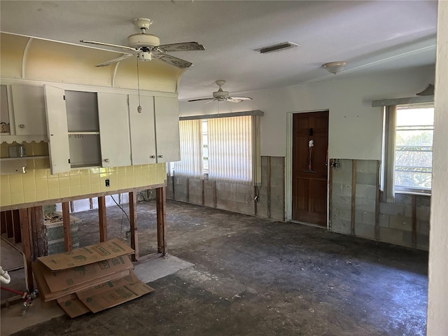 kitchen featuring visible vents and ceiling fan