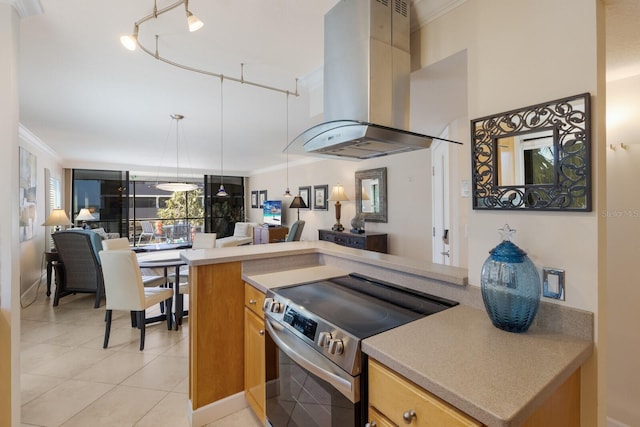 kitchen featuring open floor plan, exhaust hood, crown molding, and electric stove