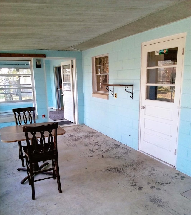 view of patio / terrace featuring covered porch