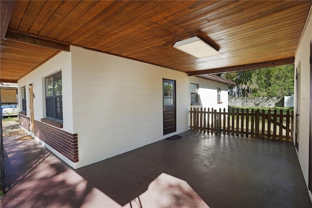 124 E 119th Ave, Tampa, FL 33612 - view of patio / terrace with fence