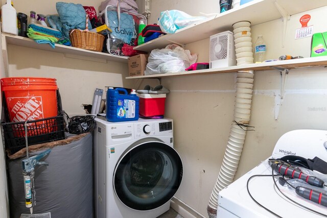 laundry room featuring washer / clothes dryer