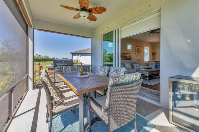 sunroom / solarium with ceiling fan