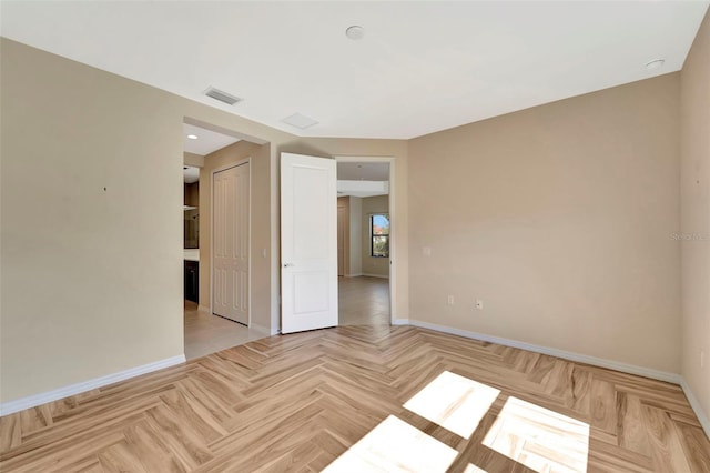 324 Casalino Dr, Nokomis, FL 34275 - unfurnished room featuring visible vents and baseboards