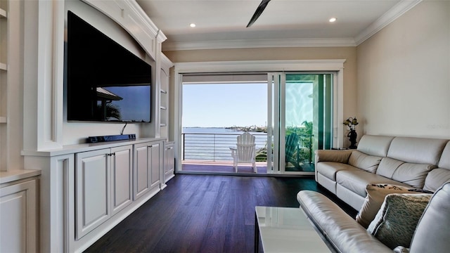 living room with recessed lighting, dark wood-type flooring, and crown molding