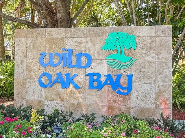 view of community / neighborhood sign