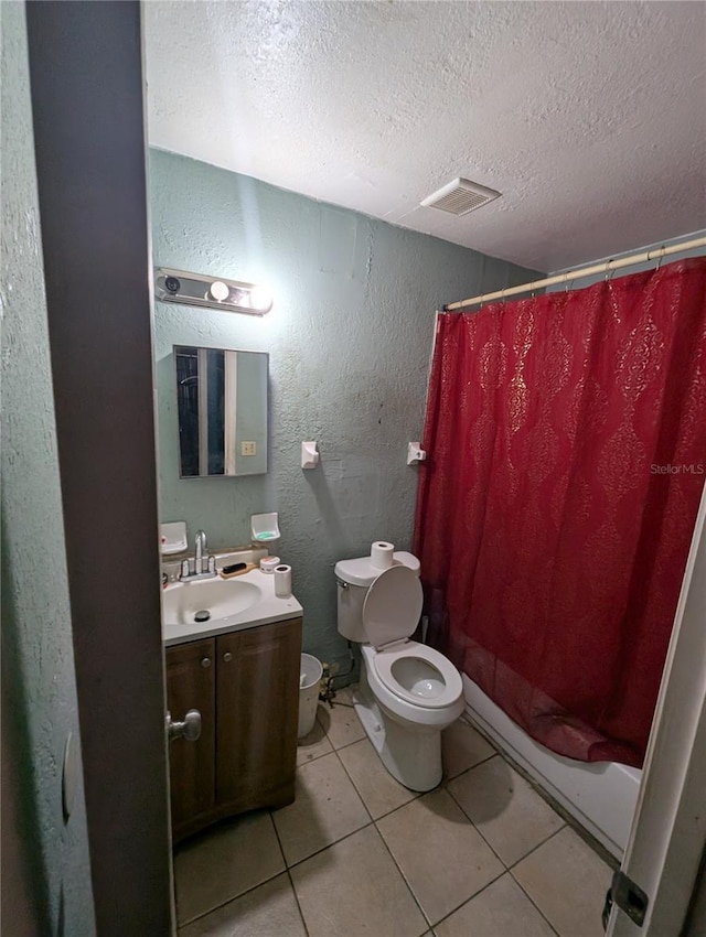 5195 Edwina St, Orlando, FL 32811 - full bath with vanity, a stall shower, a textured ceiling, toilet, and a textured wall