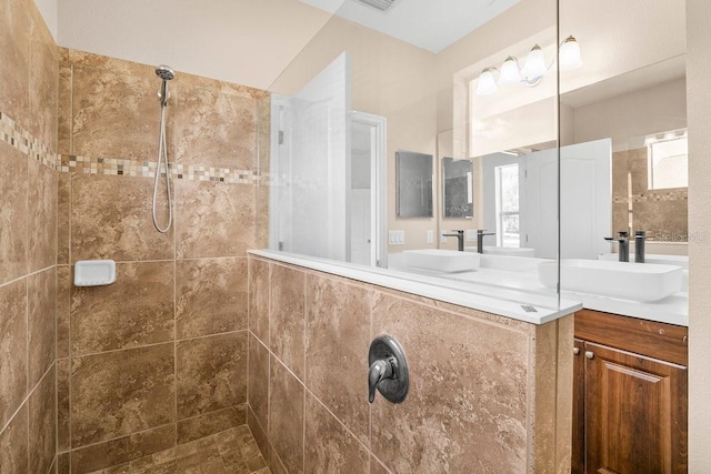 11790 Fennemore Way, Parrish, FL 34219 - full bathroom with vanity and tiled shower