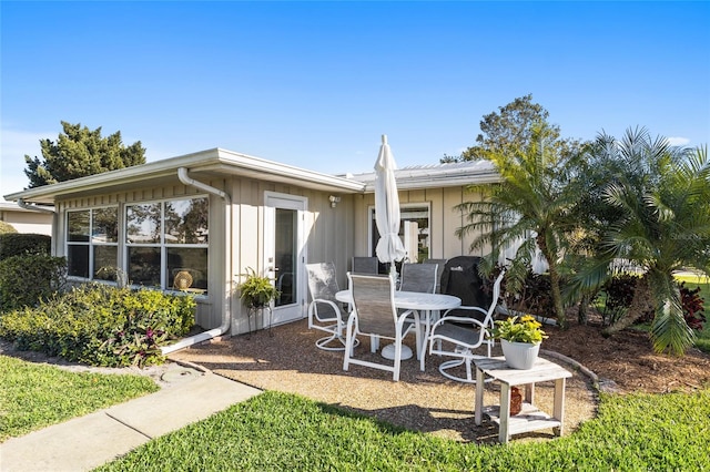 7122 11th Ave W, Bradenton, FL 34209 - view of patio / terrace