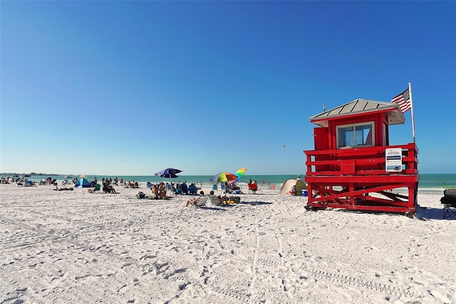 762 Siesta Dr, Sarasota, FL 34242